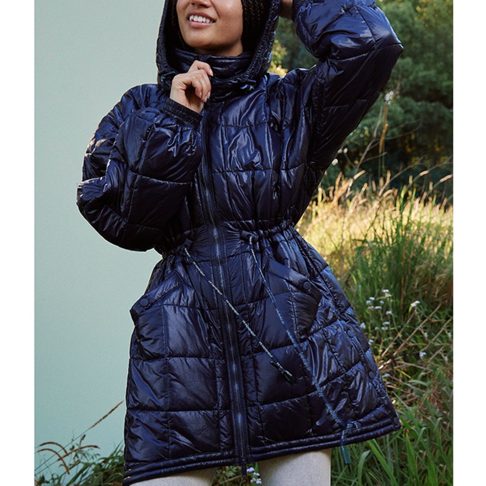 Patricia Packable Poncho Puffer